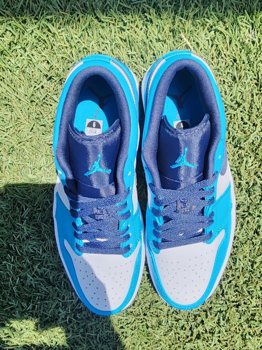 Nike Air Jordan 1 Low"UNC" - White & Light Blue with Navy Swoosh - Picture 3 of 11